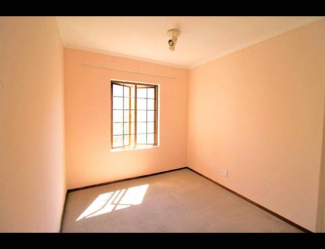 2 BEDROOM APARTMENT FOR SALE IN RIVONIA